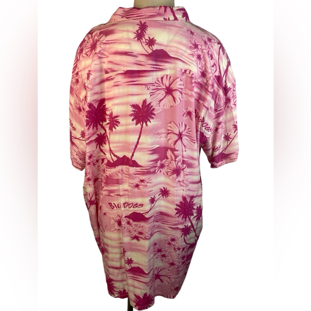 Big Dogs (NWT) Pink Tropical Print Short Sleeve BU Shirt Women’s Size 18/20